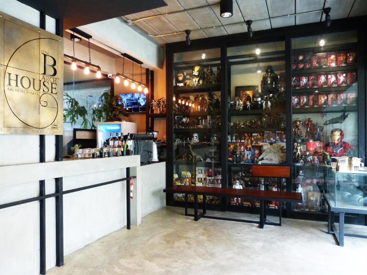 B Arch House Hotel And Cafe Ll No Parking Ll Chiang Mai Exteriör bild